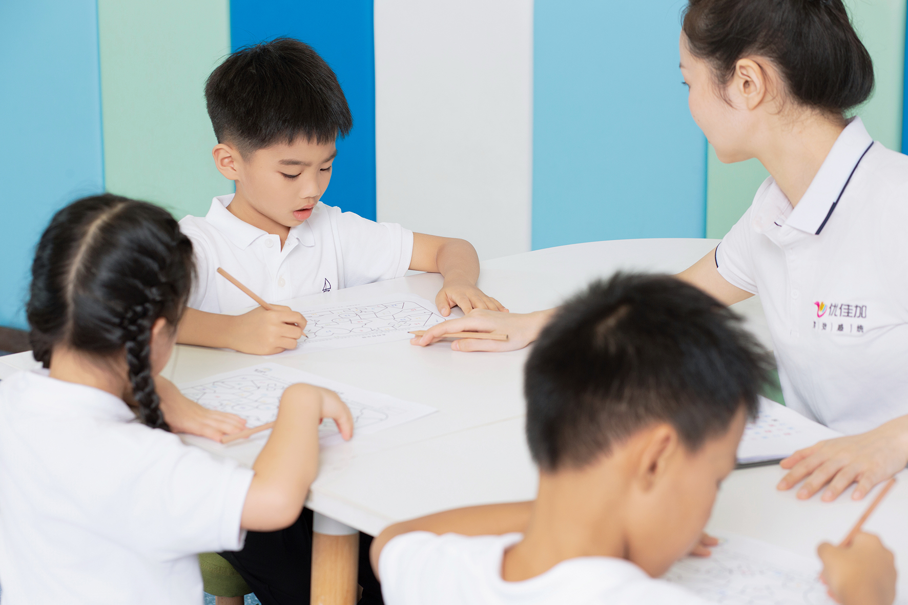 7歲男孩上課時(shí)注意力不集中怎么辦？